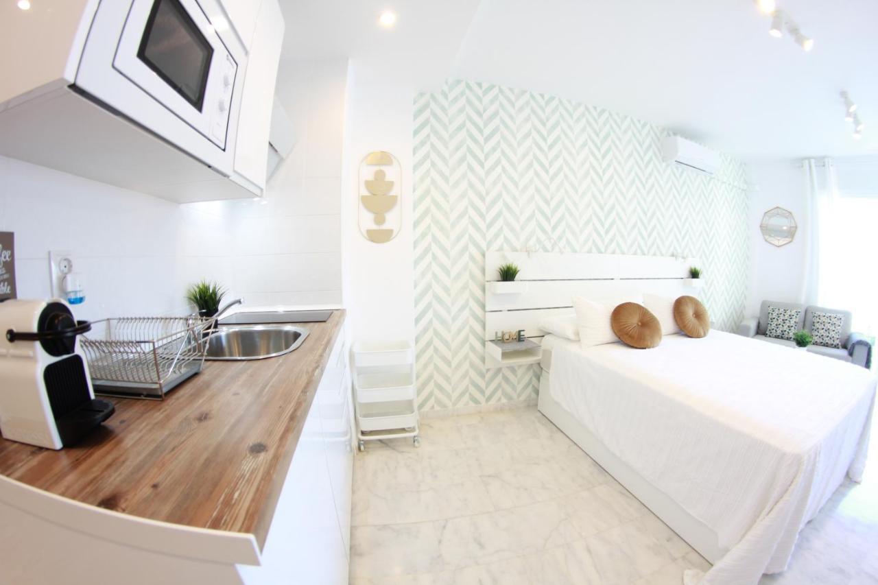 Torremolinos - New Central Studio Plata With Balcony Lejlighed Eksteriør billede